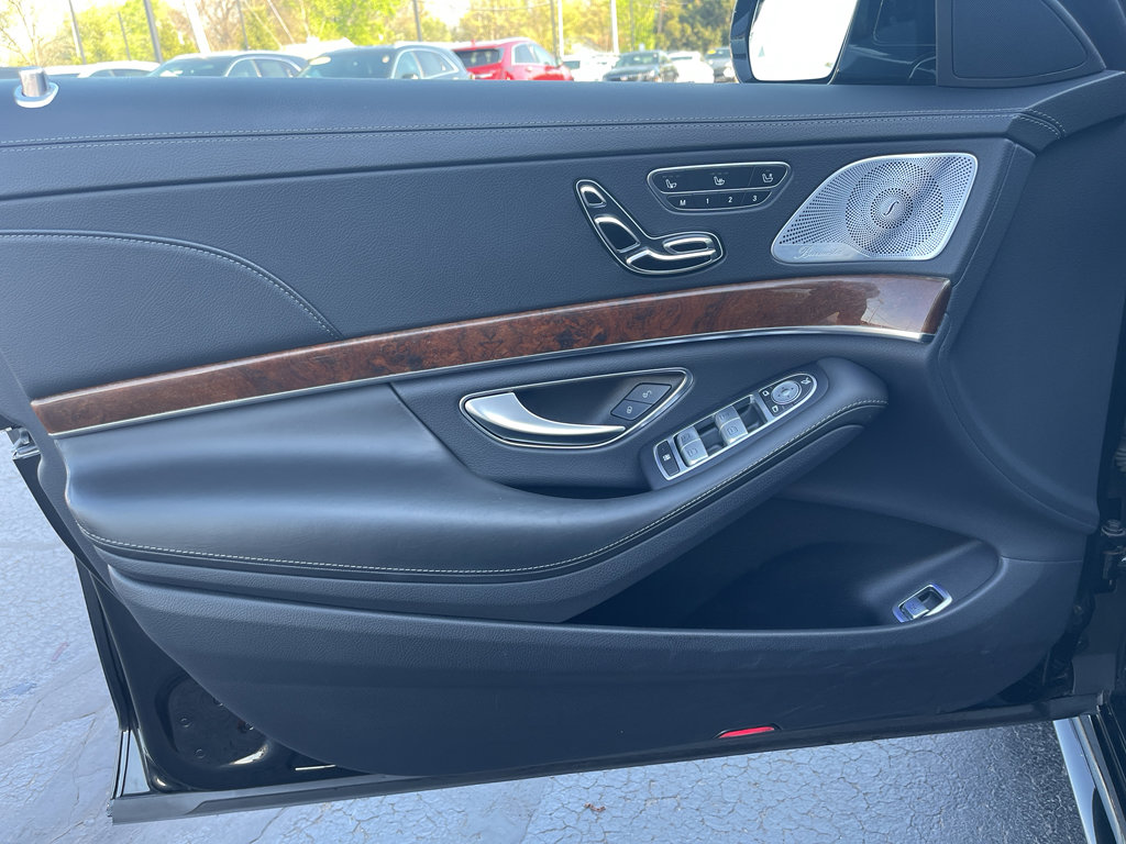 Used 2015 Mercedes-Benz S 550 4MATIC Sedan image 17