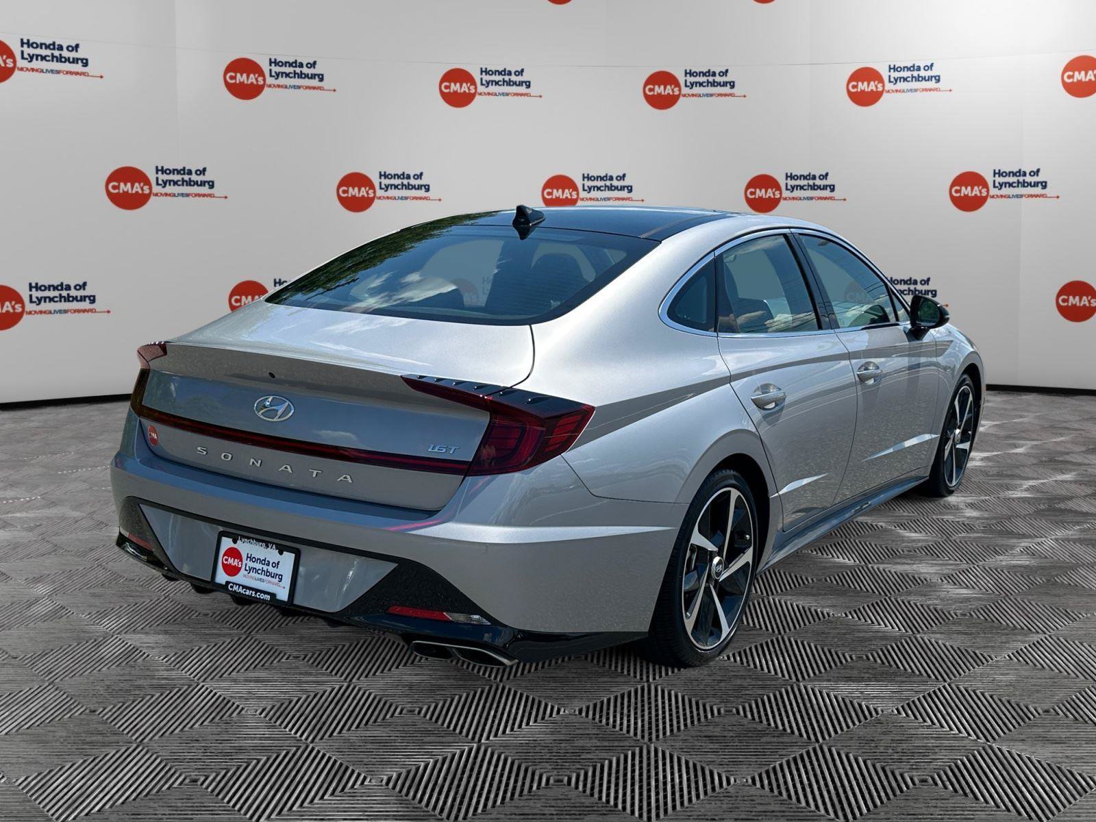 Used 2023 Hyundai Sonata SEL Plus FWD image 5