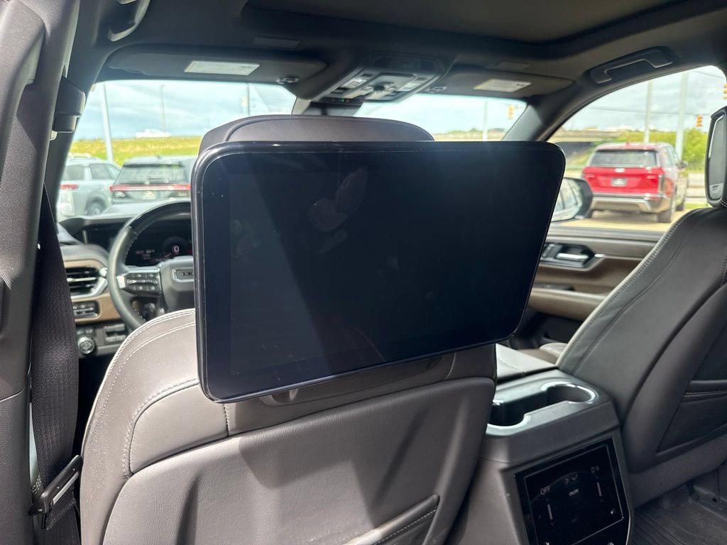 Used 2025 GMC Yukon XL Denali Ultimate AWD/4WD image 14