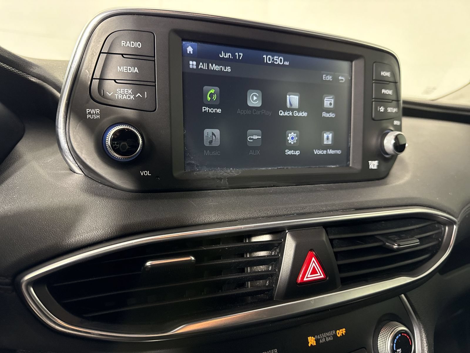 Used 2019 Hyundai Santa Fe SE AWD/4WD image 6