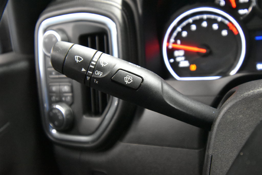 Used 2019 Chevrolet Silverado 1500 LT Trail Boss w/ Convenience Package AWD/4WD image 13