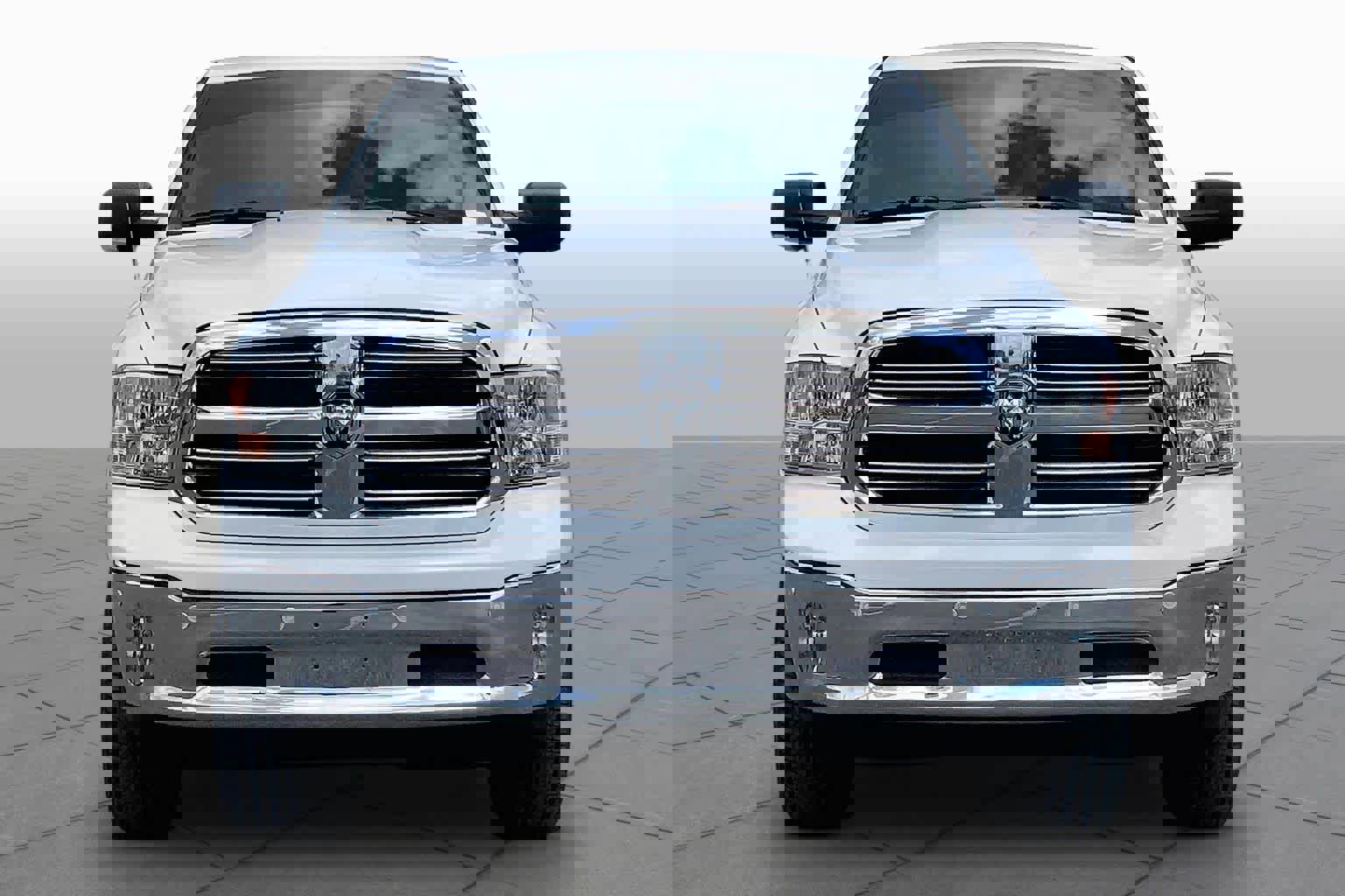 Used 2019 RAM 1500 Big Horn w/ Rambox Value Package AWD/4WD image 4