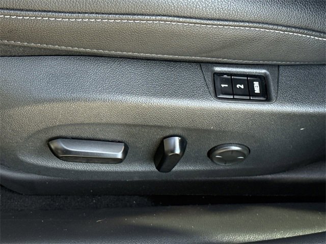 Used 2018 Buick Regal Essence w/ Driver Confidence Package #1 image 30