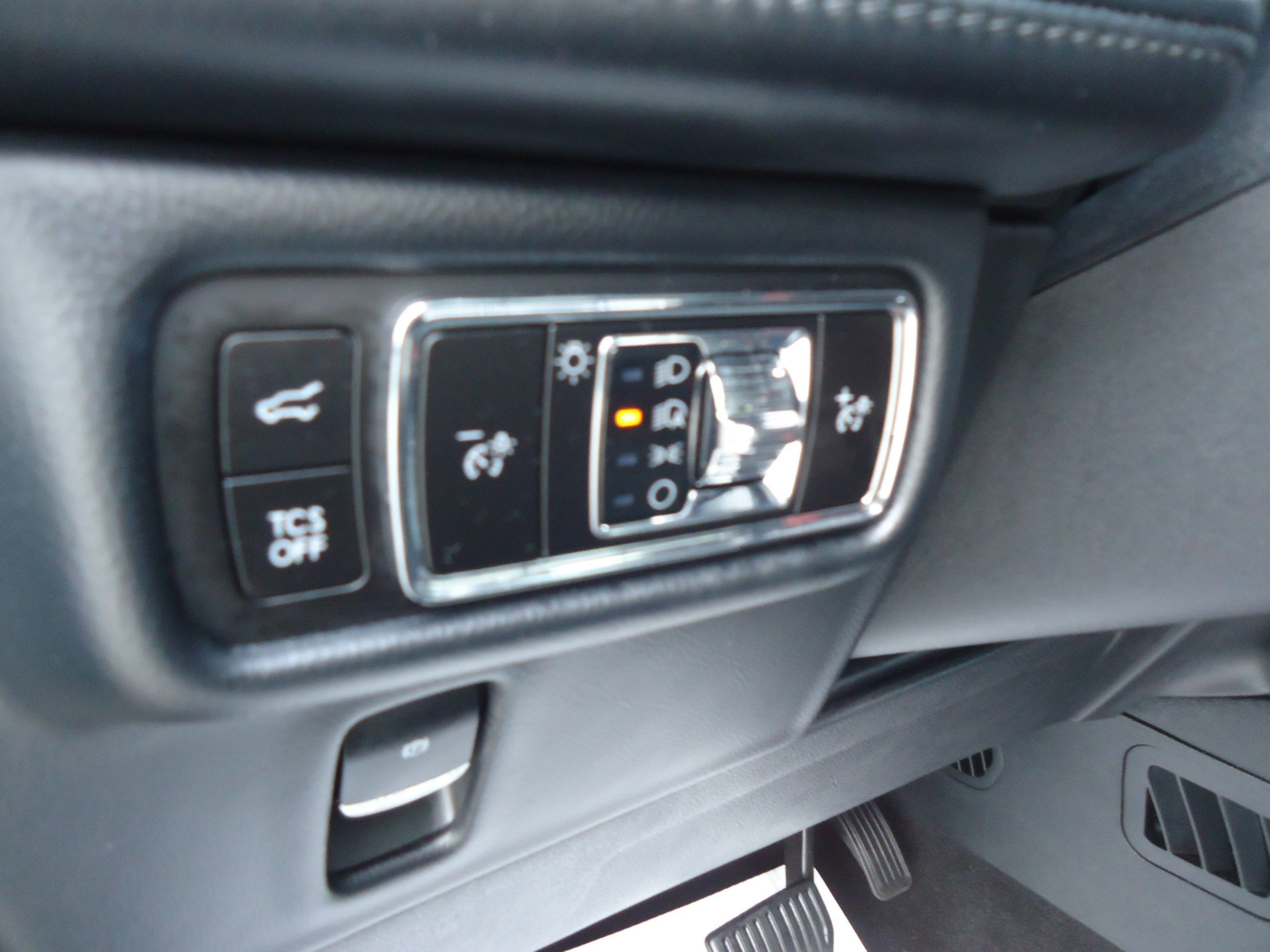 Used 2023 Lincoln Nautilus Reserve w/ Equipment Group 201A AWD/4WD image 14
