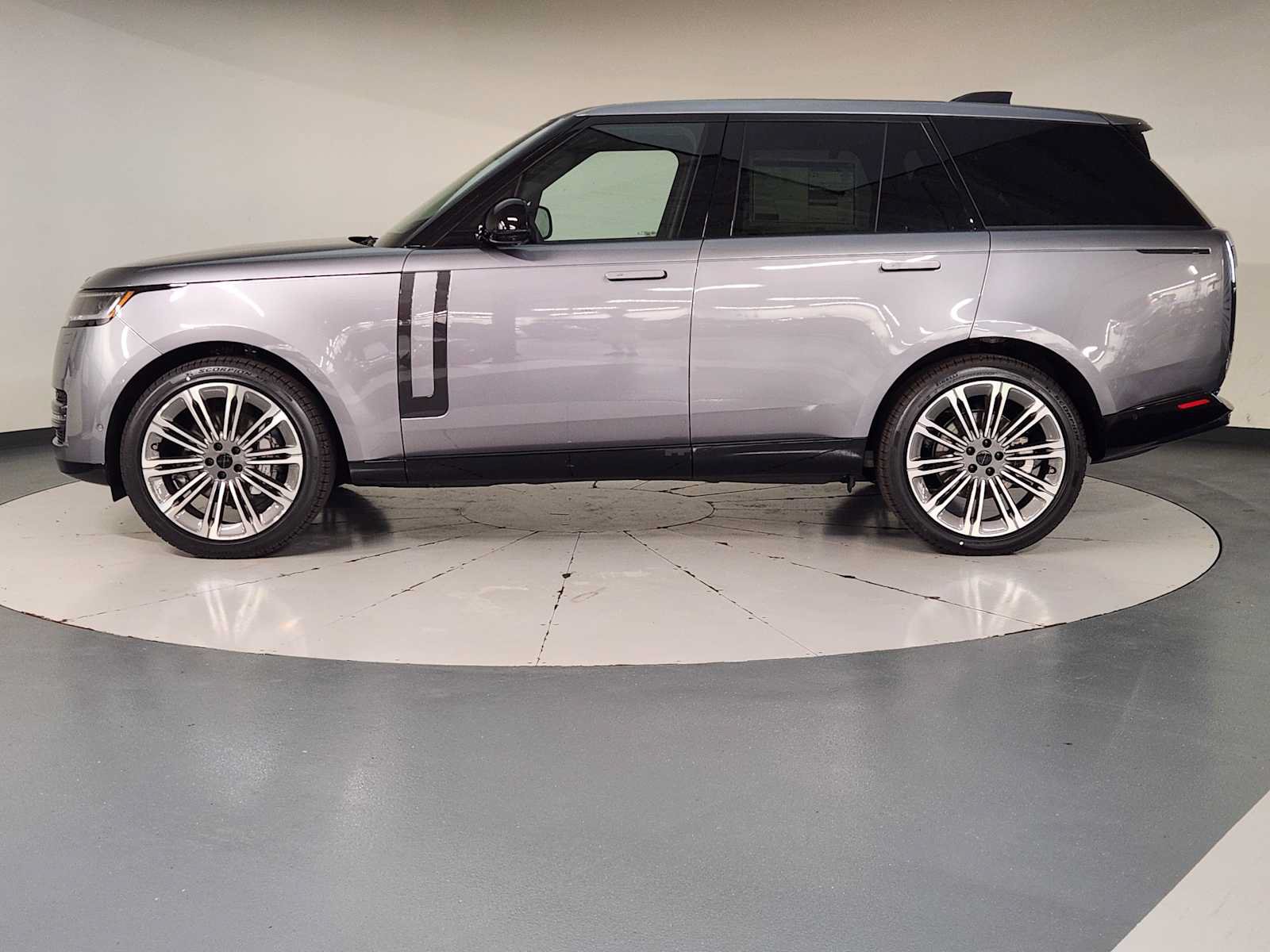 New 2026 Land Rover Range Rover SE AWD/4WD image 5
