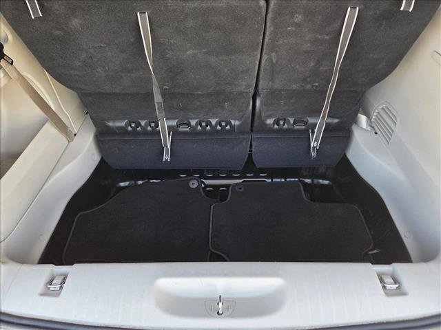 Used 2024 Chrysler Pacifica Touring-L FWD image 6