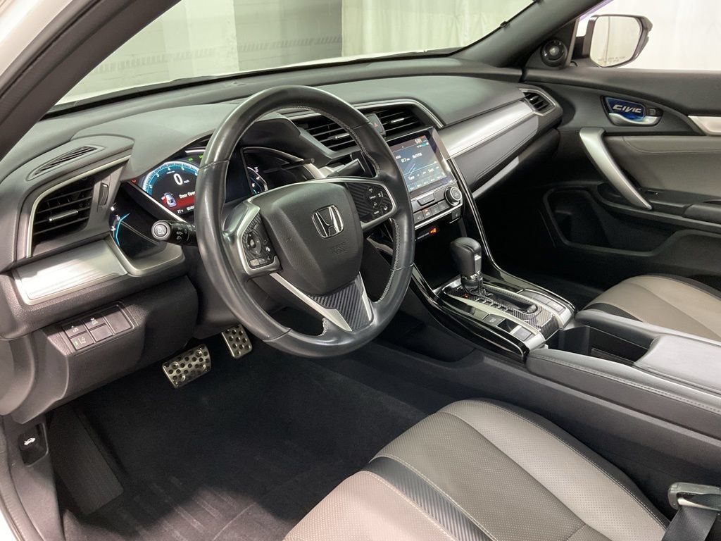 Used 2017 Honda Civic Touring image 17