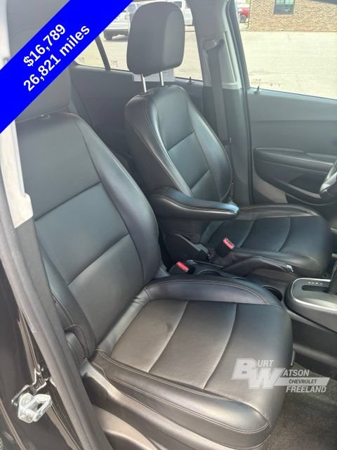 Used 2021 Chevrolet Trax LT w/ Premium Seat Package AWD/4WD image 29