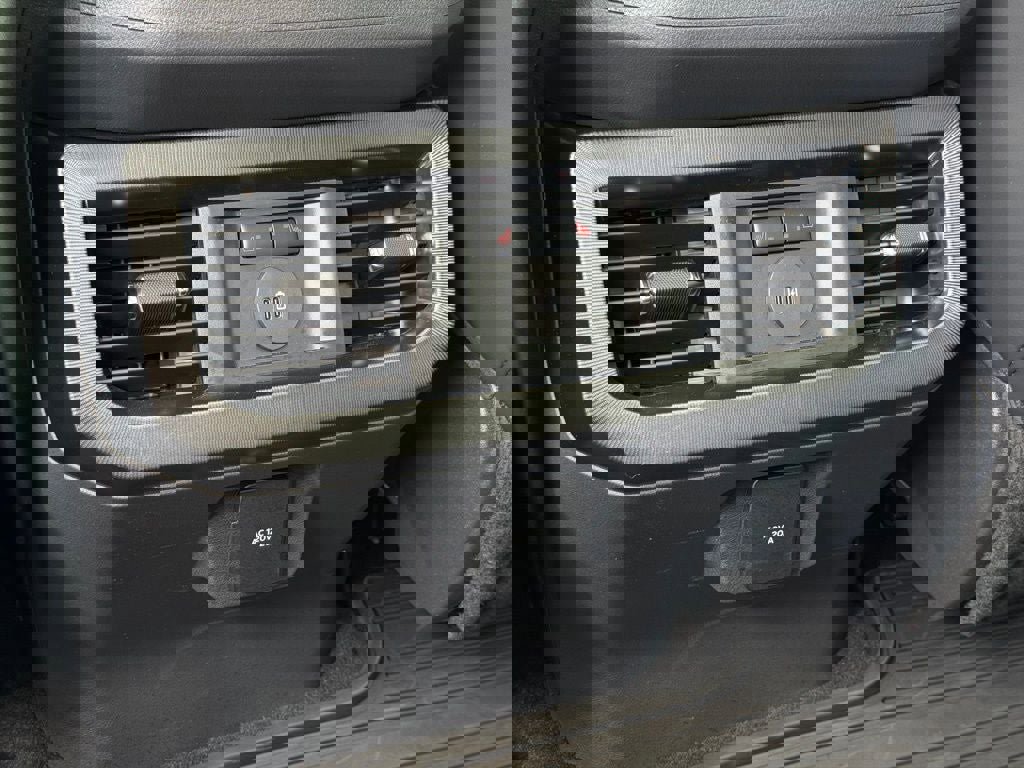 Certified 2026 Ford F350 Platinum w/ Tremor Off-Road Package image 33