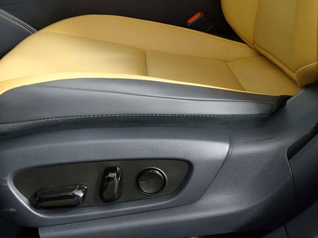 Used 2024 Lexus ES 350 w/ Premium Package image 25