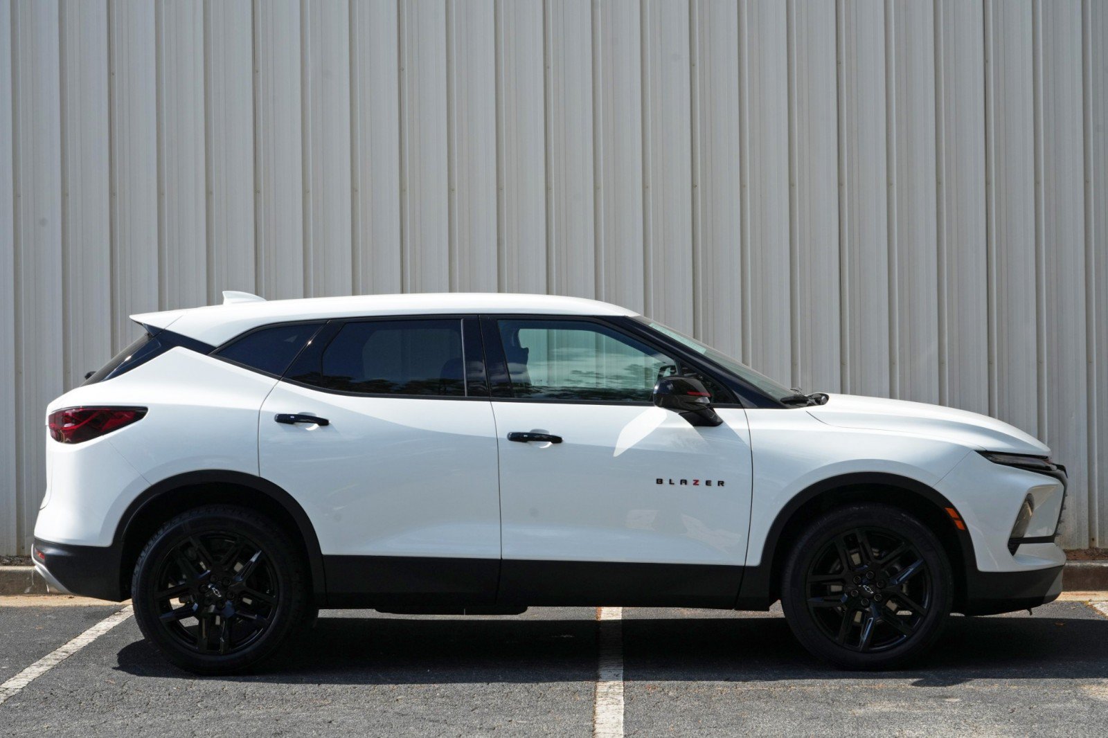 Used 2023 Chevrolet Blazer LT FWD image 49