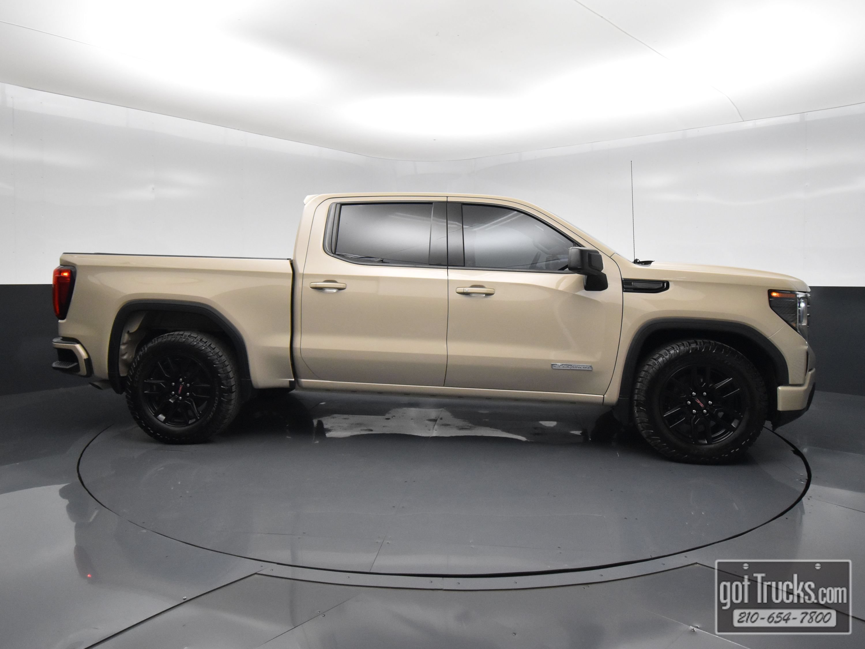 Used 2022 GMC Sierra 1500 Elevation RWD image 49