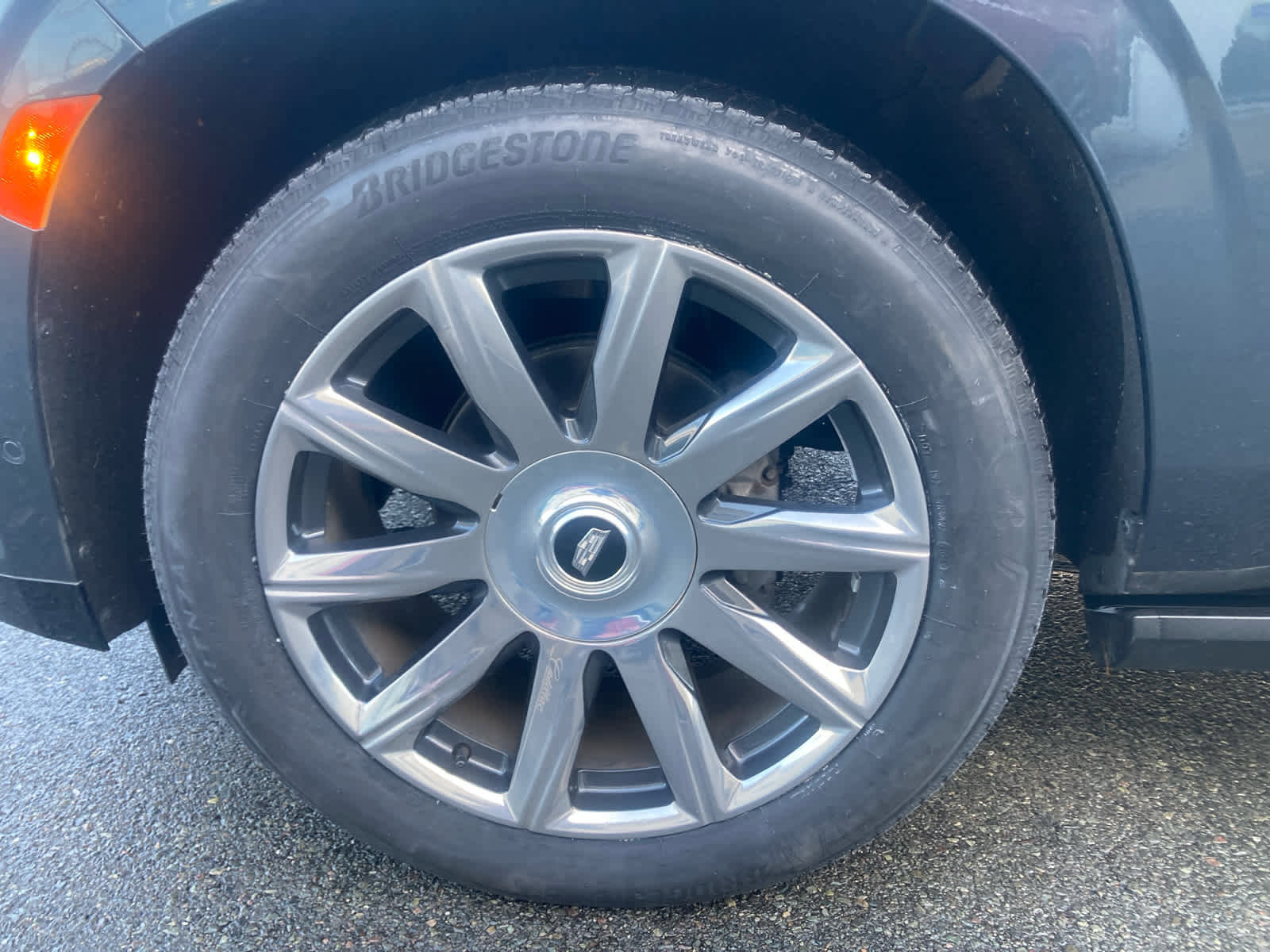 Used 2021 Cadillac Escalade ESV Premium Luxury Platinum image 9