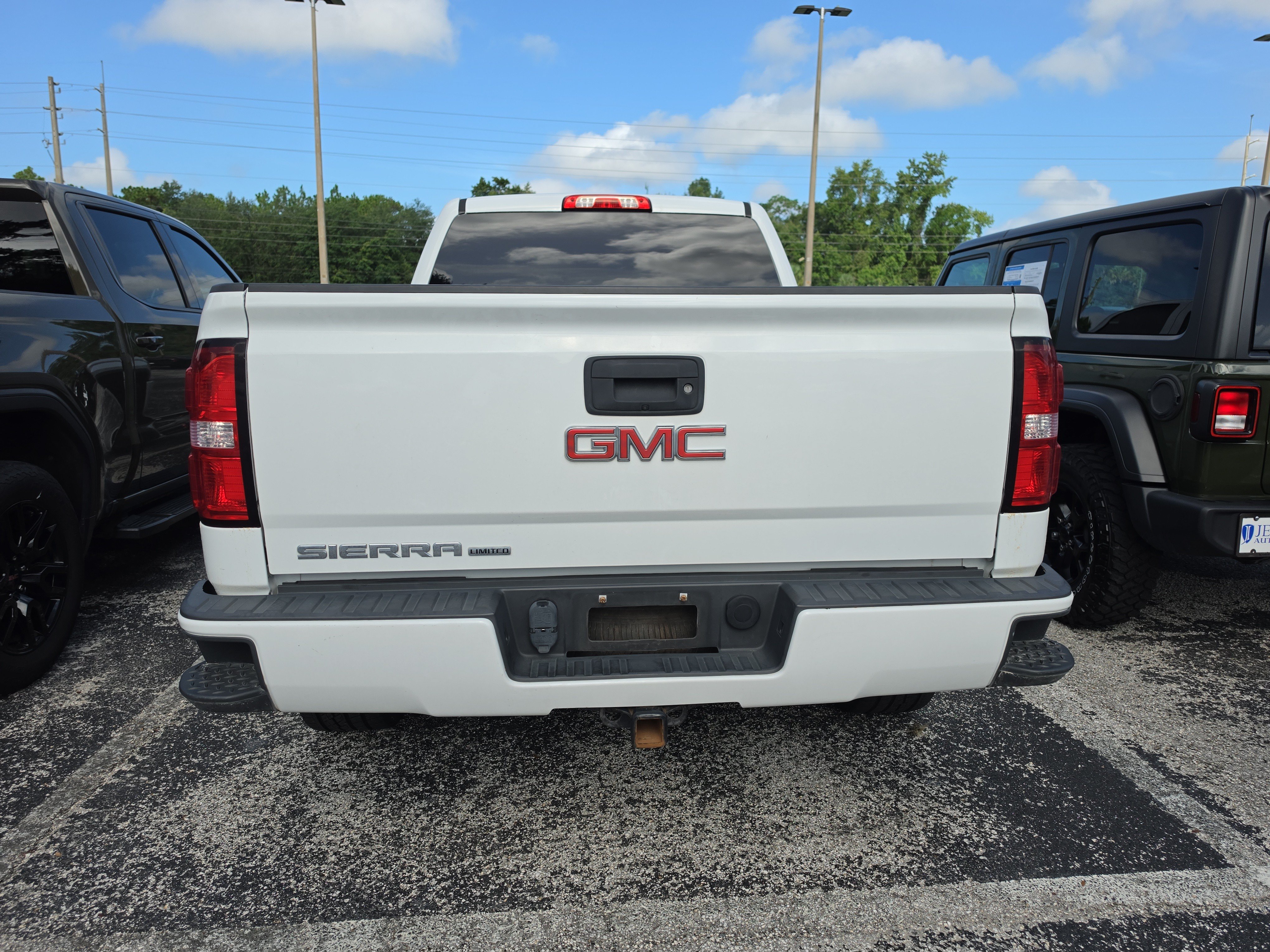 Used 2019 GMC Sierra 1500 Limited w/ Elevation Edition AWD/4WD image 4