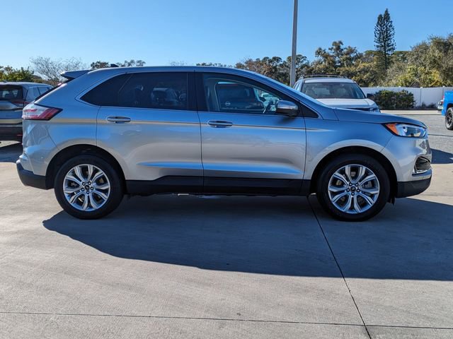 Used 2023 Ford Edge Titanium image 4