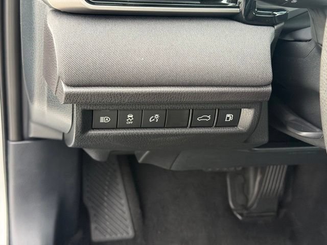 Used 2025 Toyota Camry LE FWD image 20