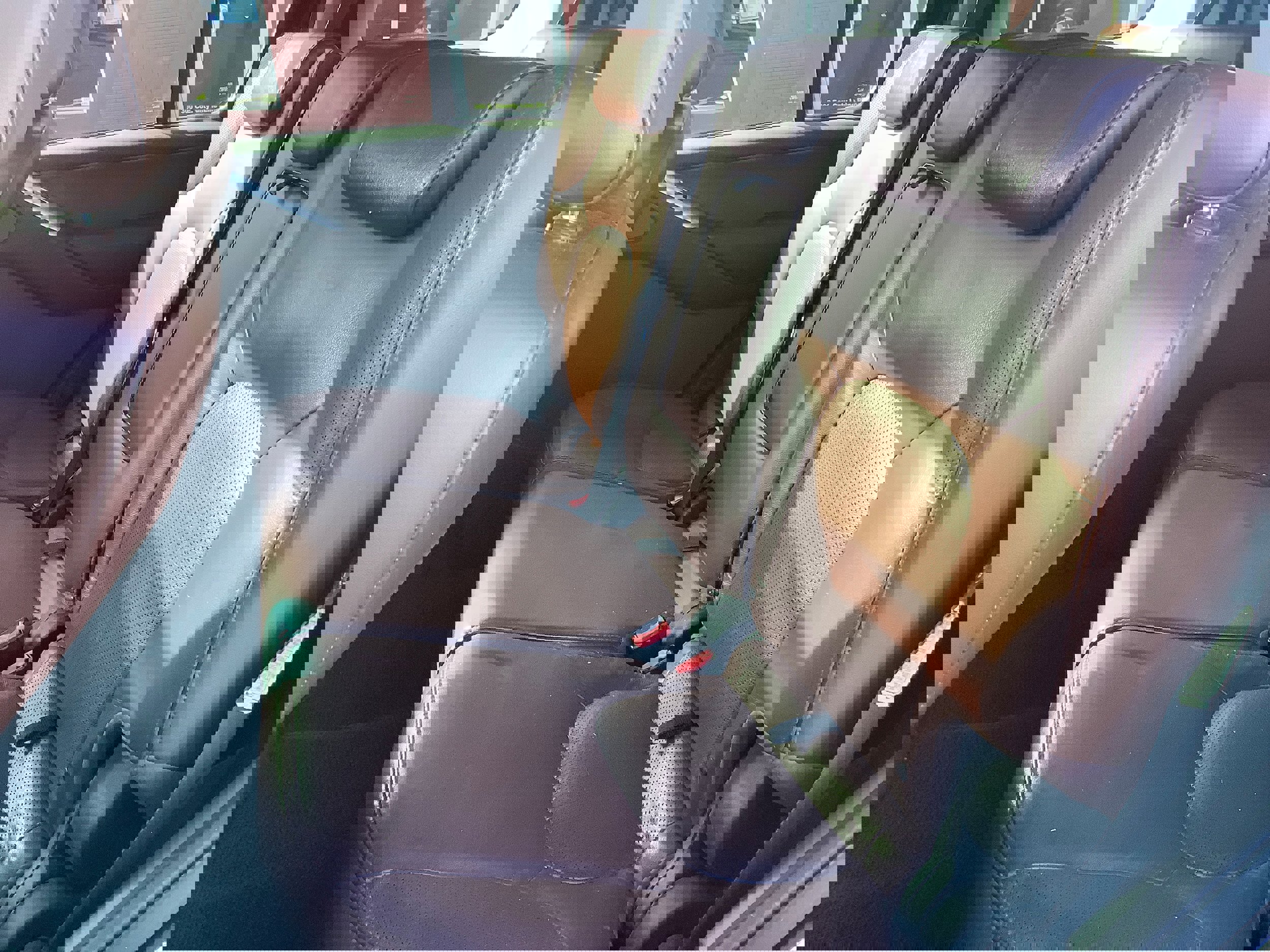 Used 2008 Nissan Pathfinder SE w/ Leather Pkg image 12