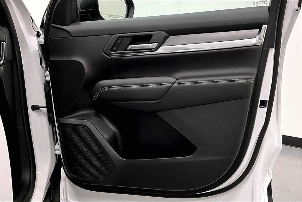 Used 2025 GMC Terrain Elevation FWD image 22