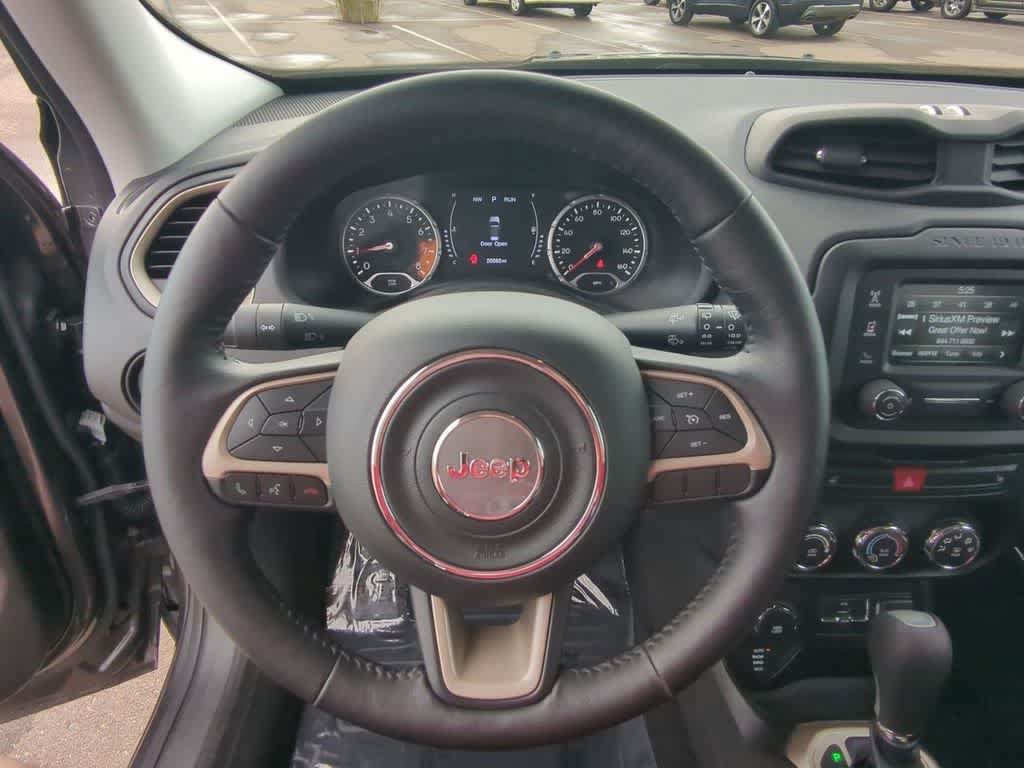 Used 2017 Jeep Renegade Latitude w/ Cold Weather Group AWD/4WD image 20