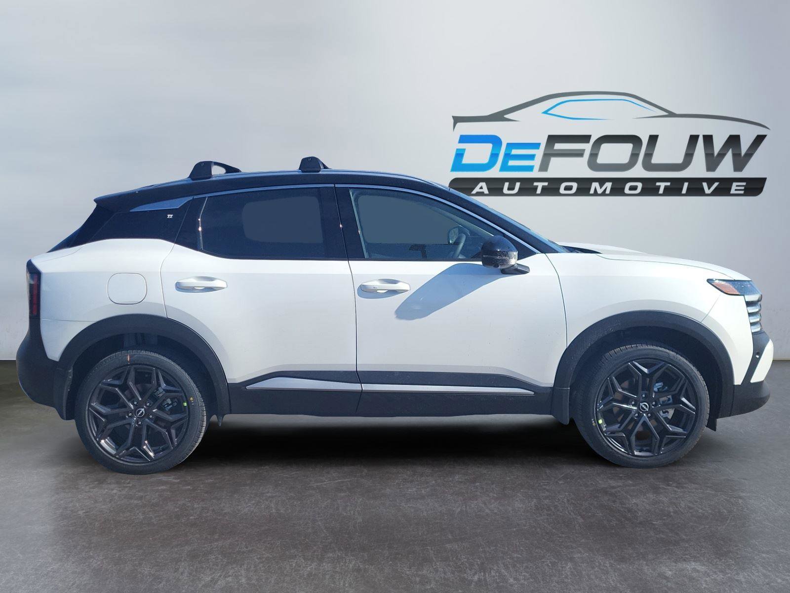 New 2026 Nissan Kicks SR w/ SR Premium Package AWD/4WD image 2