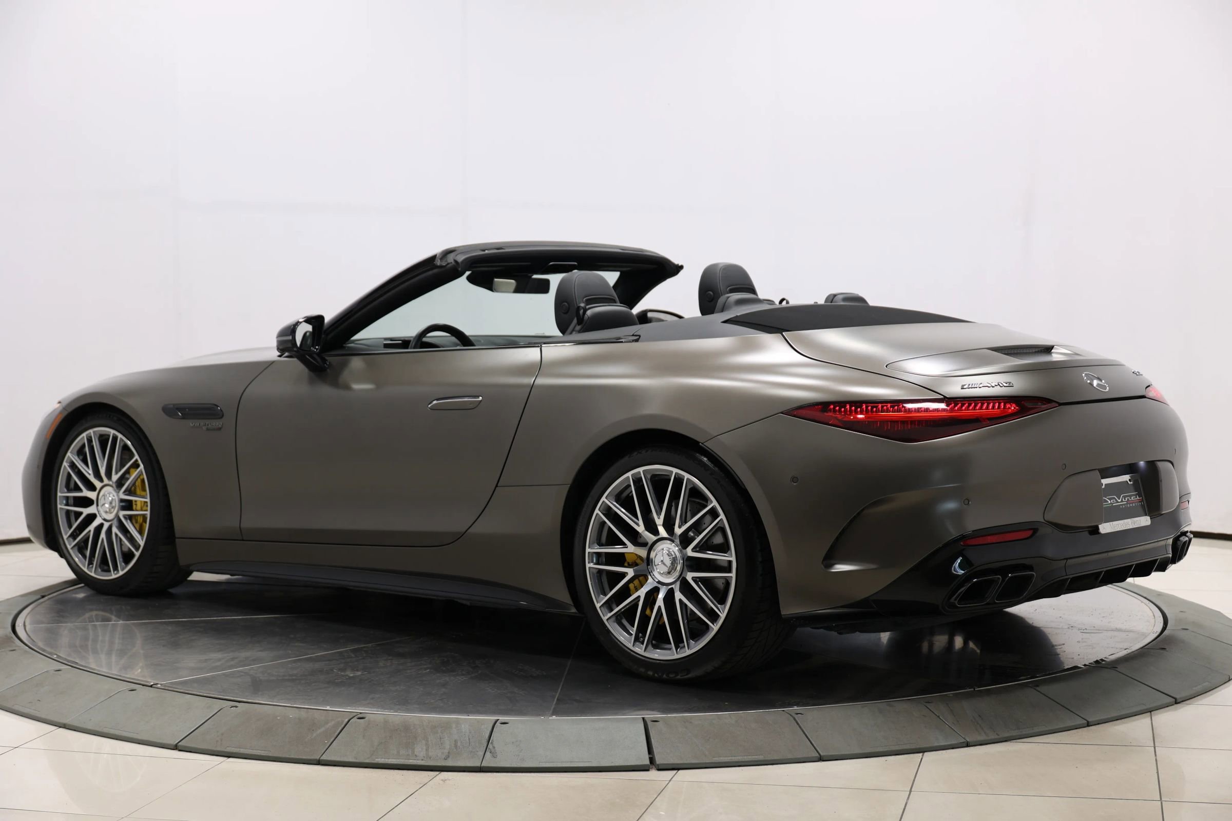 Used 2022 Mercedes-Benz SL 63 AMG 4MATIC image 52