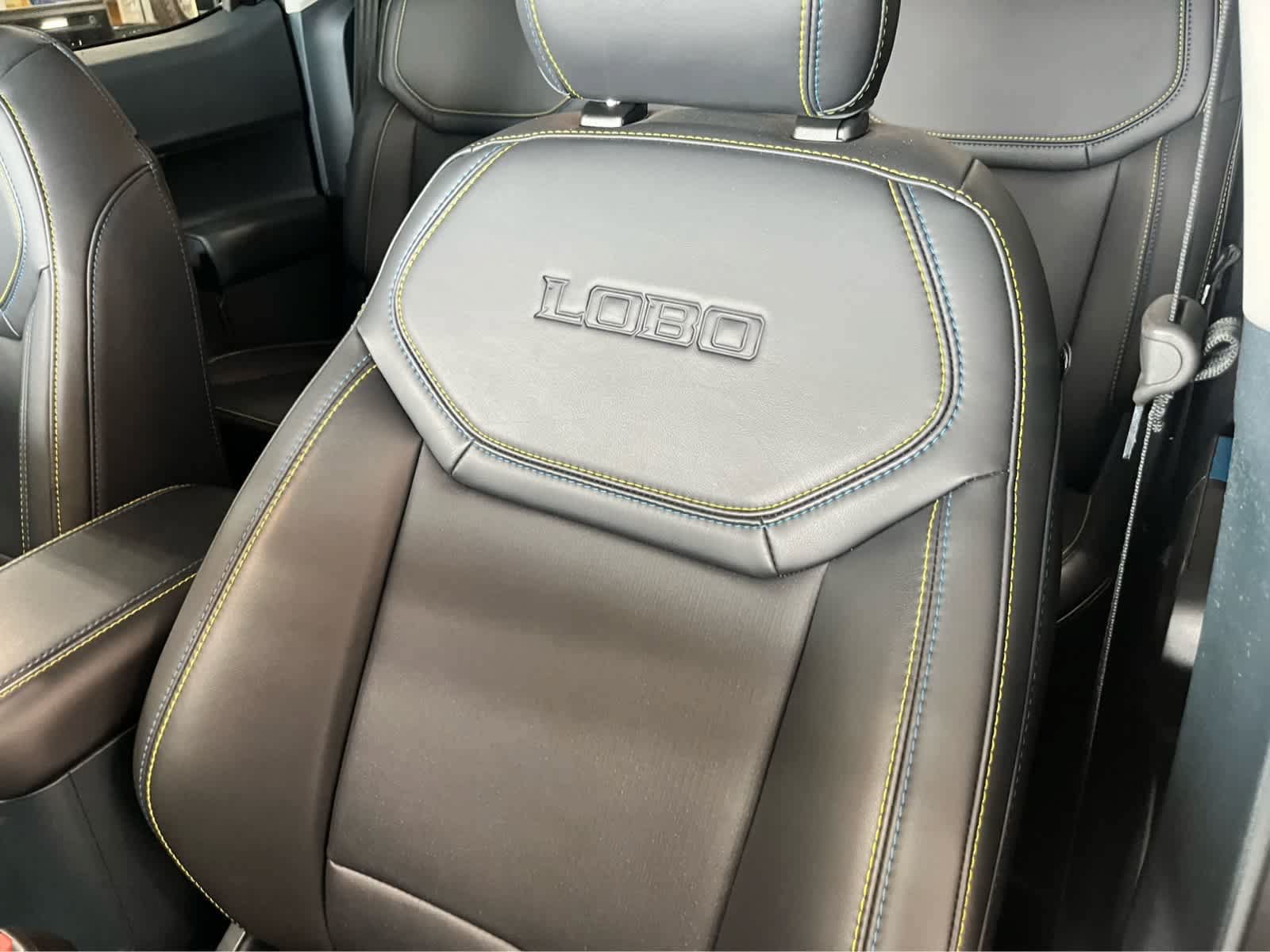 Certified 2025 Ford Maverick Lobo AWD/4WD image 19