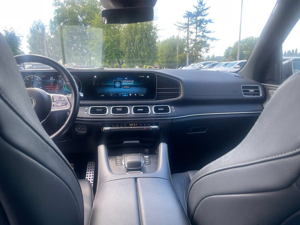 Used 2023 Mercedes-Benz GLS 450 4MATIC image 10