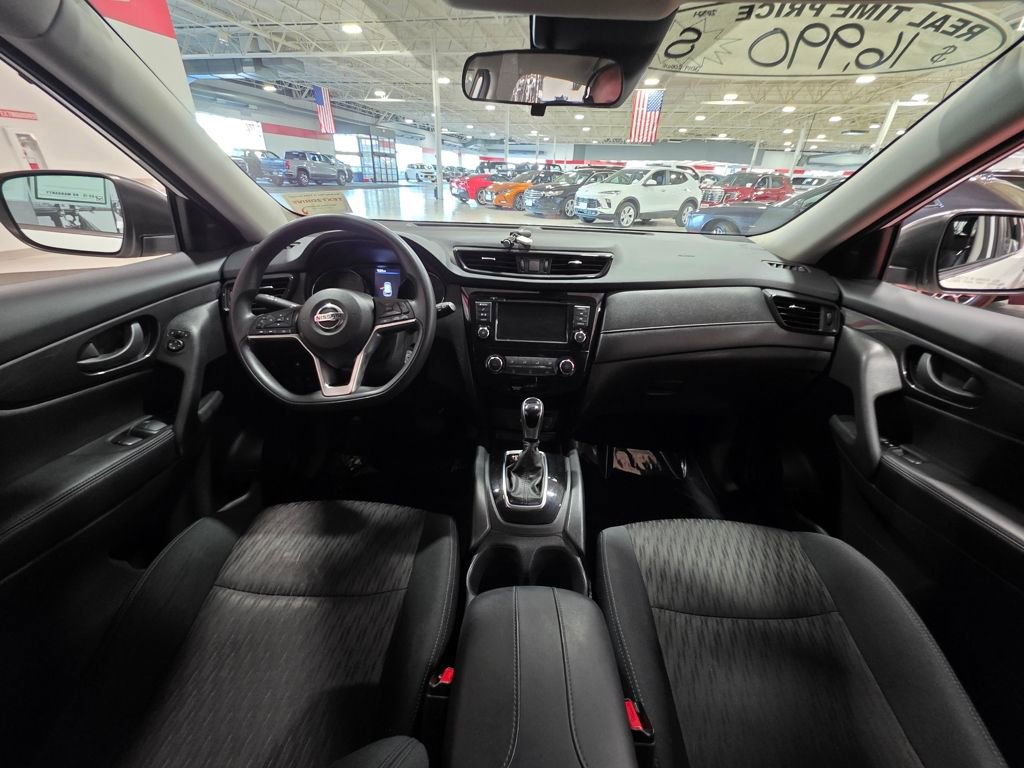 Used 2019 Nissan Rogue S image 18