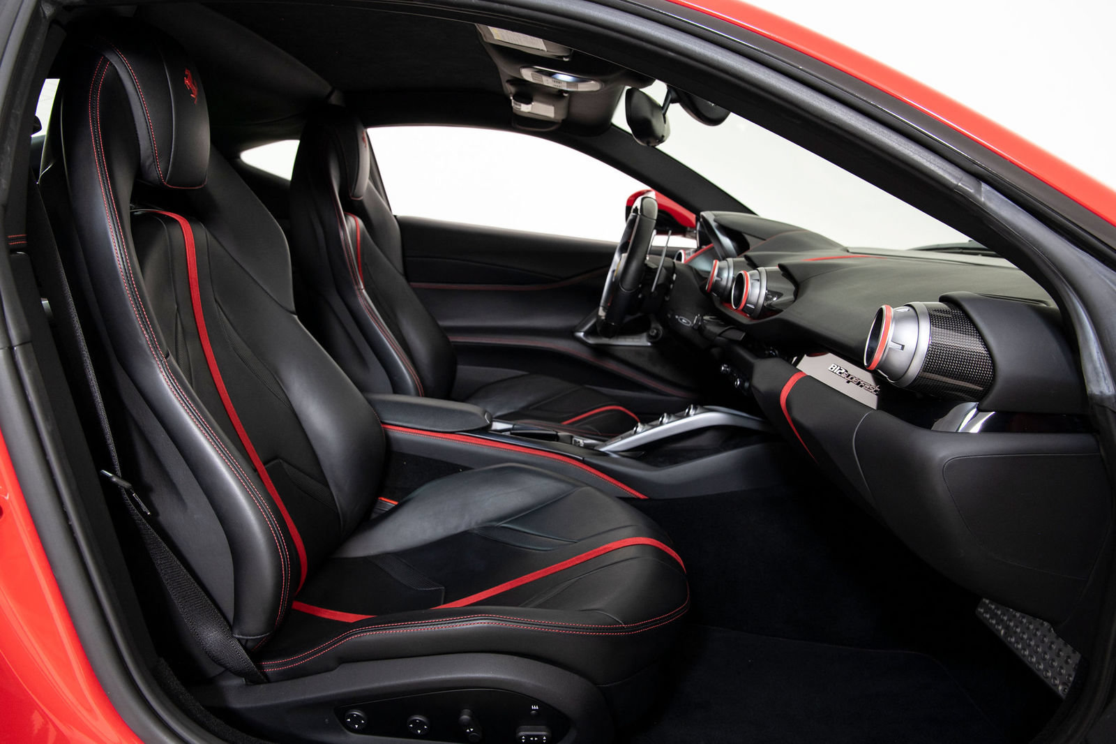Certified 2018 Ferrari 812 Superfast RWD image 13