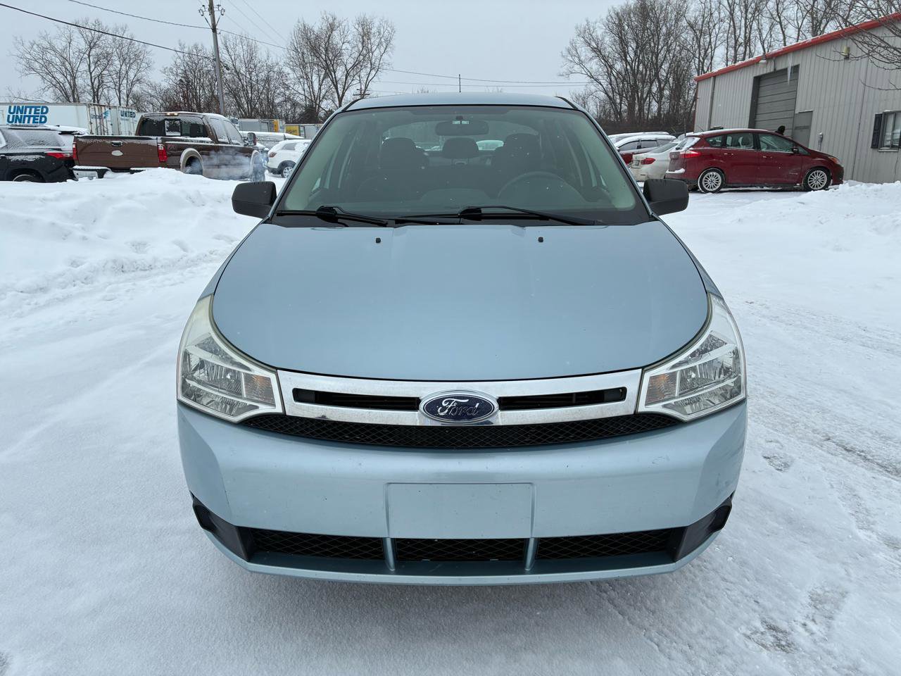 Used 2009 Ford Focus SE image 2