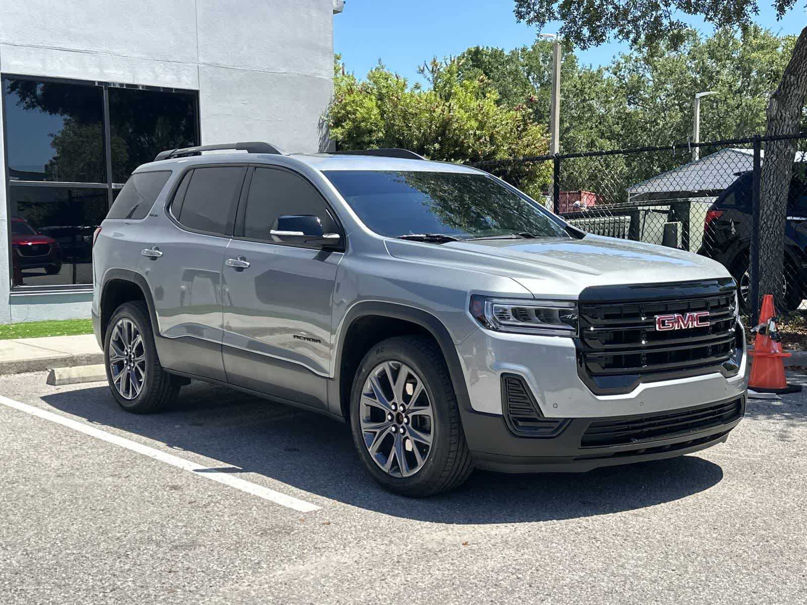 Used 2023 GMC Acadia SLE w/ Driver Convenience Package AWD/4WD image 11