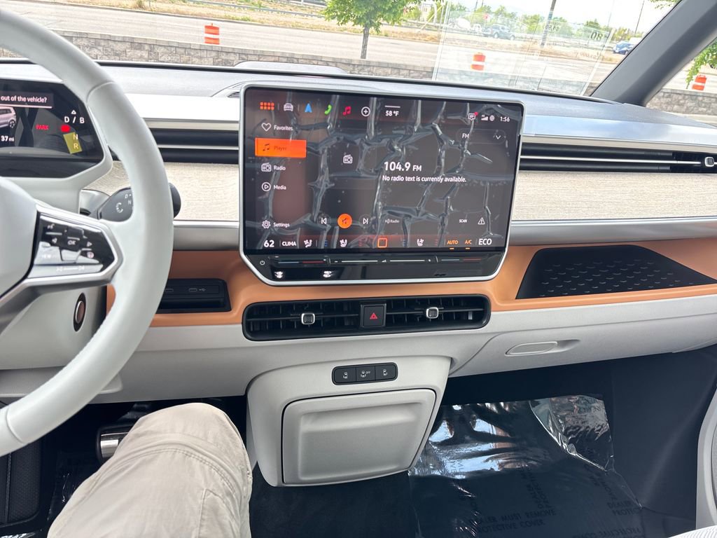 New 2025 Volkswagen ID. Buzz Pro S Plus AWD/4WD image 14