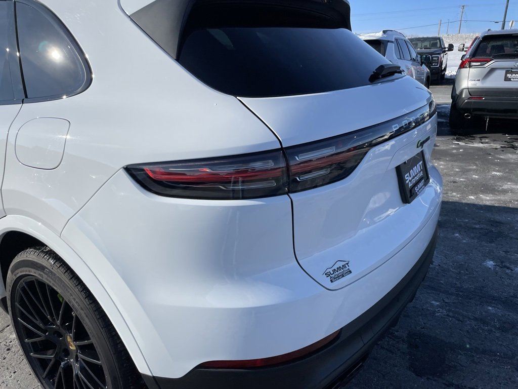 Used 2021 Porsche Cayenne Base image 46