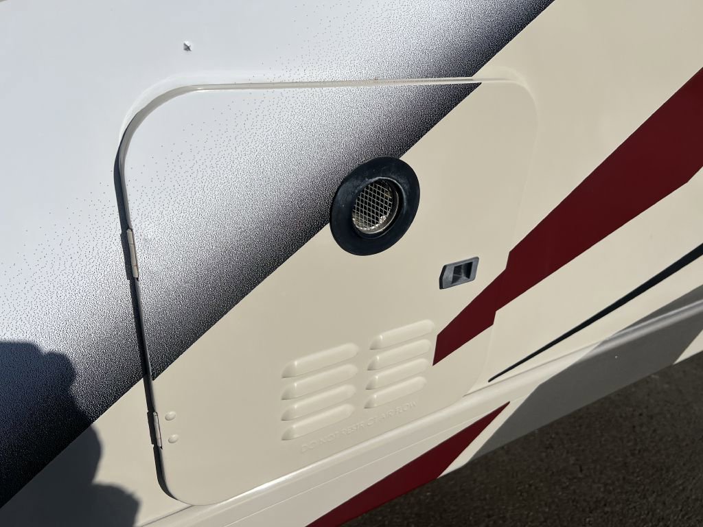 Used 2018 Mercedes-Benz Sprinter 3500 image 23