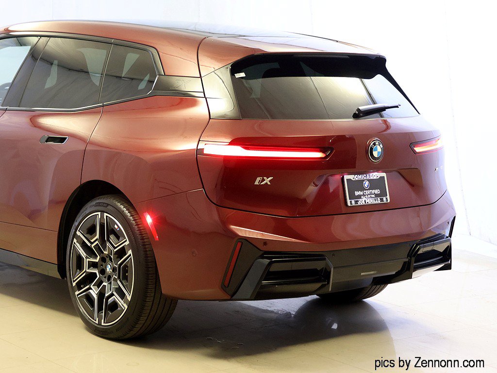 Certified 2026 BMW iX xDrive60 AWD/4WD image 8
