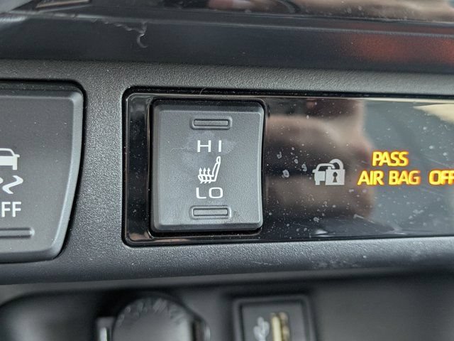 Used 2023 Toyota RAV4 XLE Premium AWD/4WD image 29