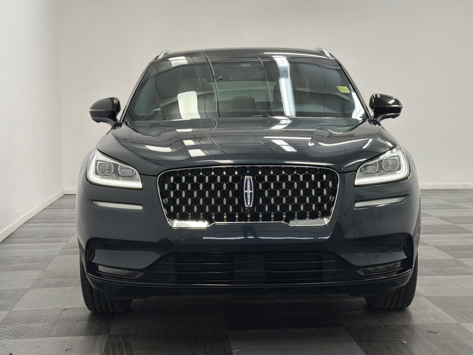 Certified 2022 Lincoln Corsair Grand Touring w/ Elements Technology Bundle AWD/4WD image 3