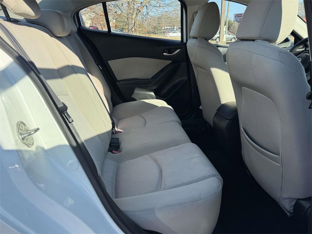 Used 2014 MAZDA MAZDA3 i Sport image 14