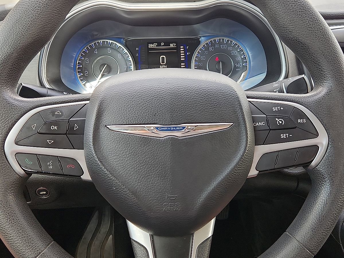 Used 2016 Chrysler 200 Limited image 11