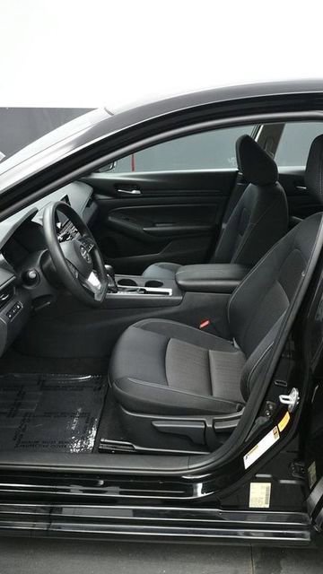 Used 2021 Nissan Altima 2.5 S FWD image 9