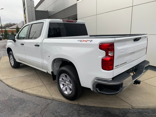 Used 2025 Chevrolet Silverado 1500 W/T w/ Trailering Package image 3