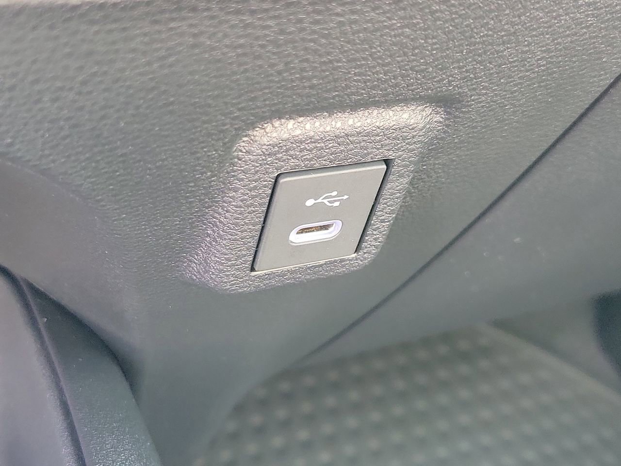 New 2026 Toyota Corolla SE image 27