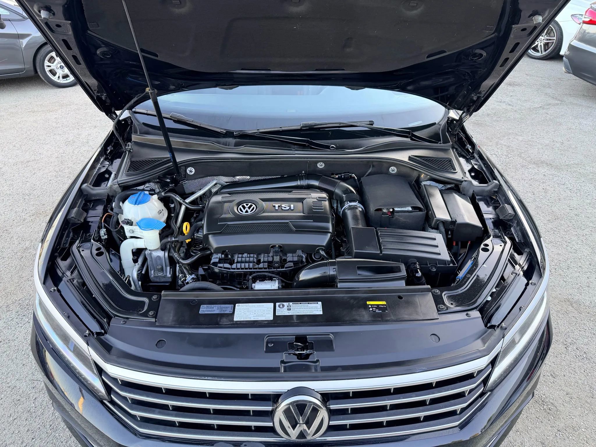 Used 2017 Volkswagen Passat 1.8T SE w/ SE Lighting Package image 29