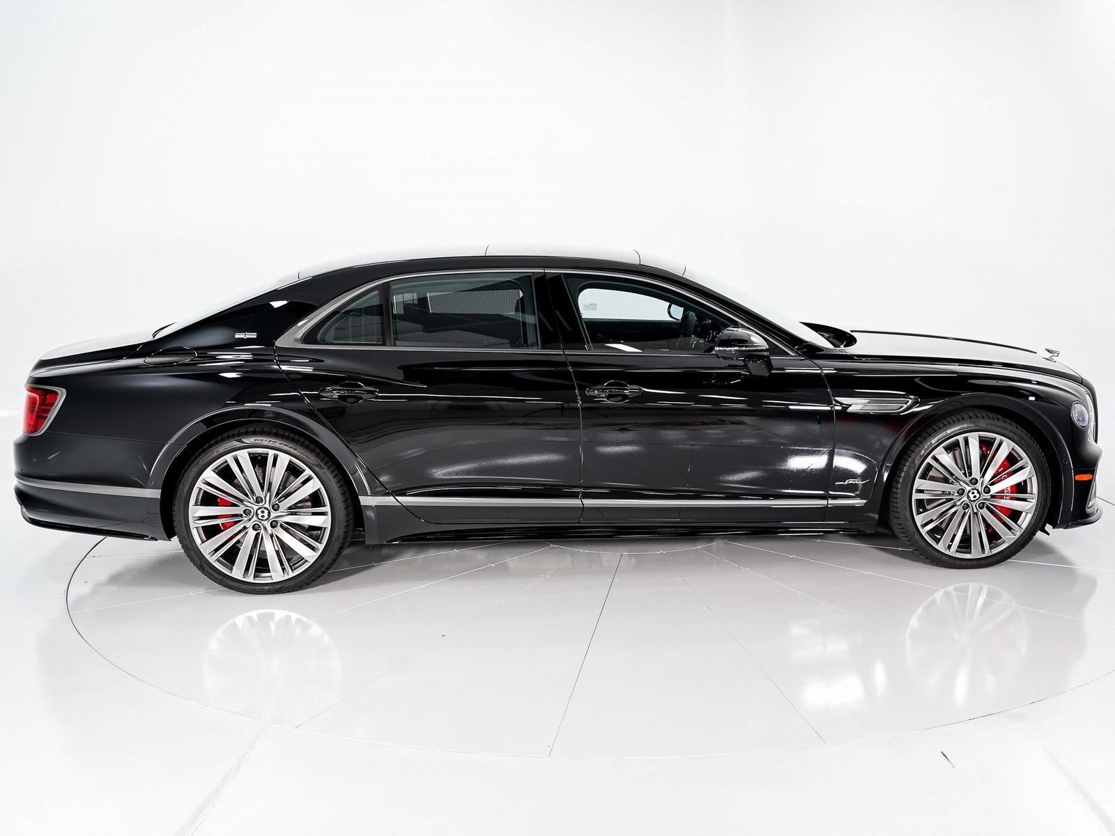 New 2025 Bentley Flying Spur Plug-In Hybrid image 6