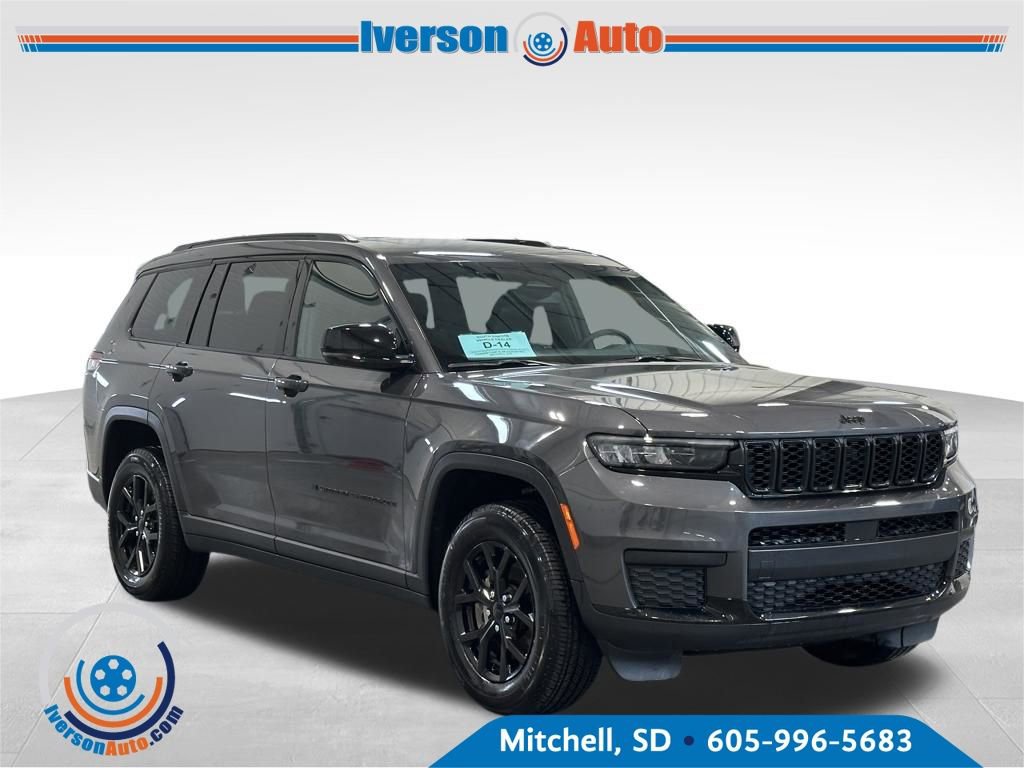 Used 2024 Jeep Grand Cherokee L Altitude image 1