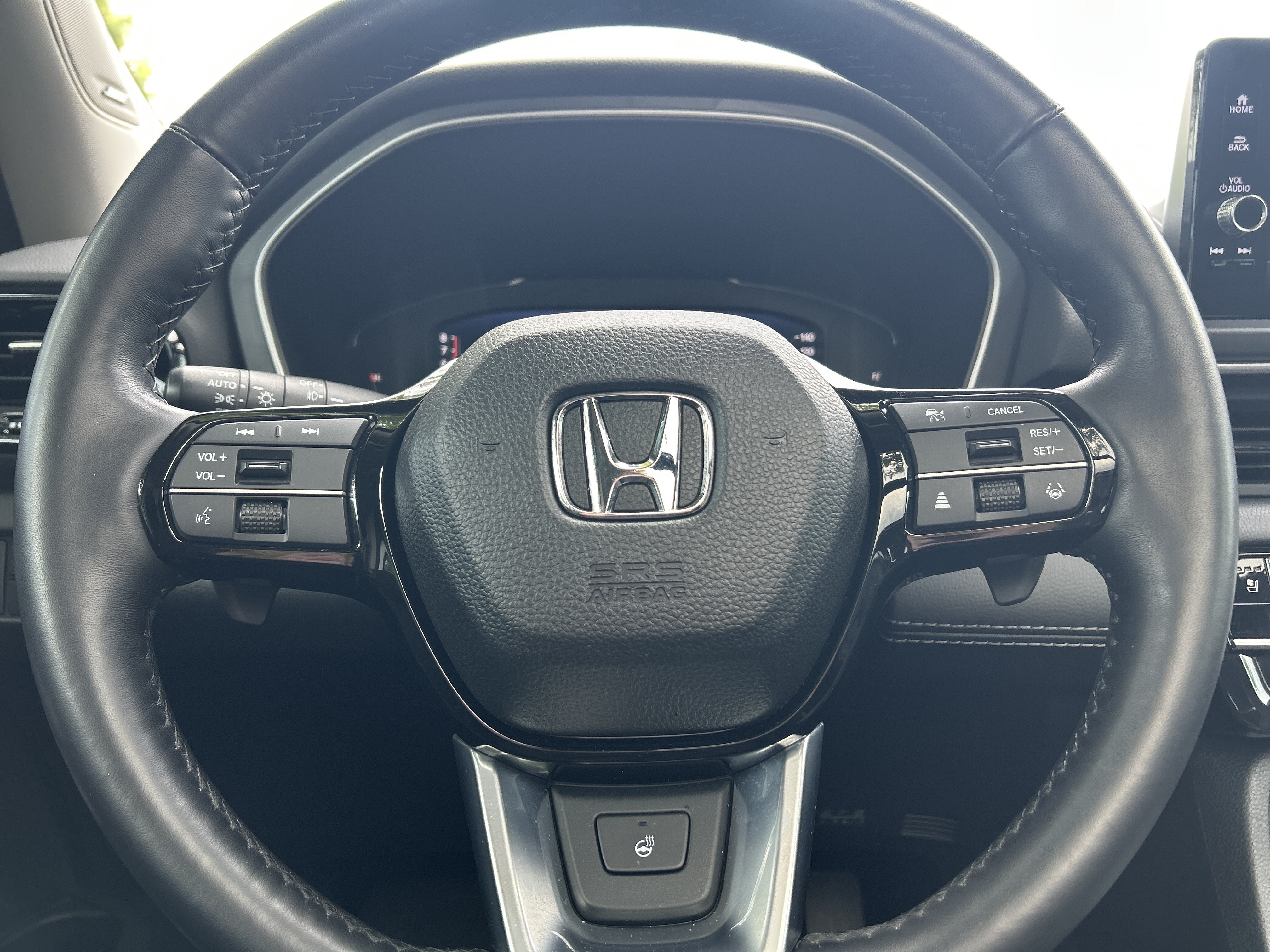 Used 2025 Honda Pilot Elite image 17