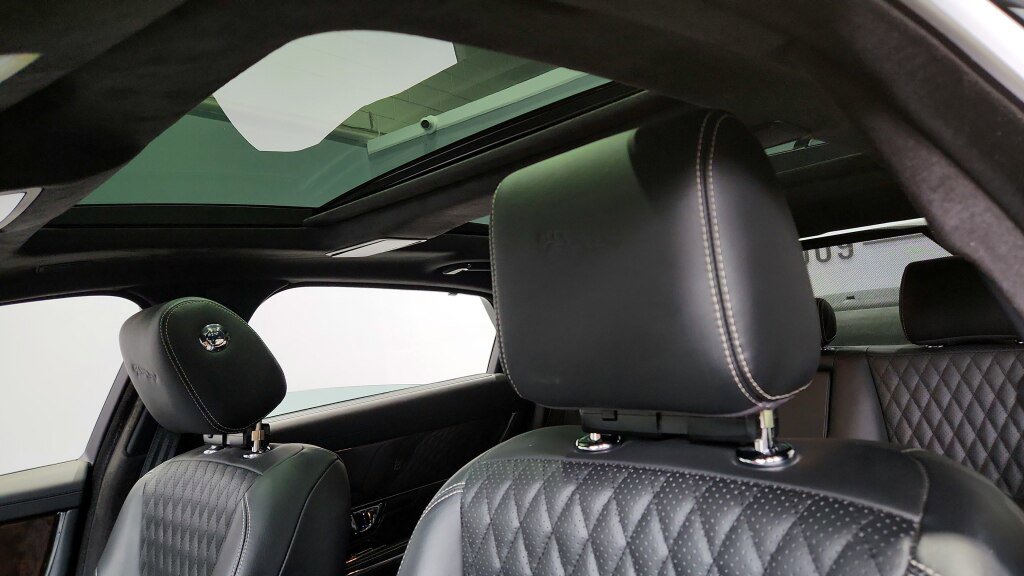 Used 2019 Jaguar XJ AWD image 24