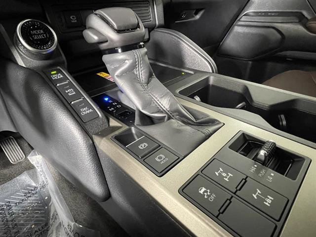 Certified 2025 Toyota Land Cruiser image 19