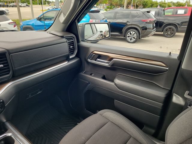 Used 2024 Chevrolet Silverado 1500 RST AWD/4WD image 13