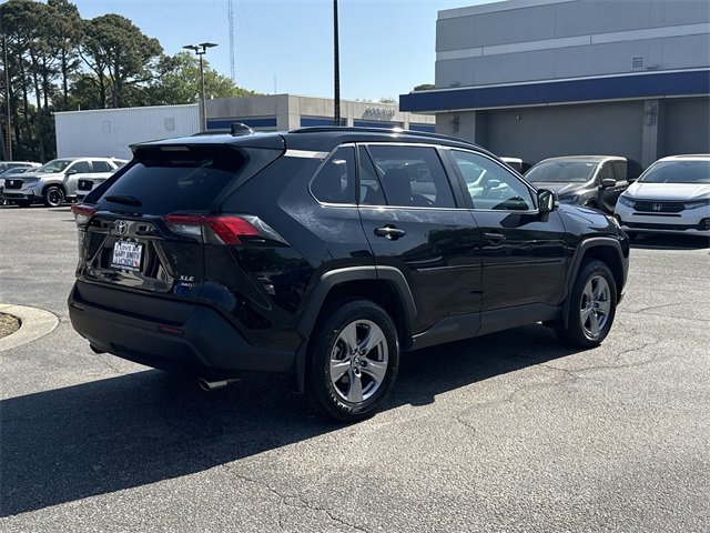 Used 2024 Toyota RAV4 XLE image 5